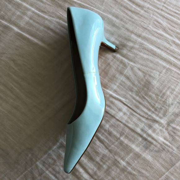 Aldo 2" Pointed Toe Heels - Baby Blue Patent Leather - Size 10 - Picture 9 of 16